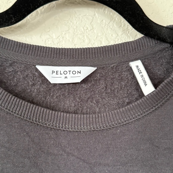Peloton Gray Long Sleeve light weight sweat Shirt. Size medium - Picture 5 of 6